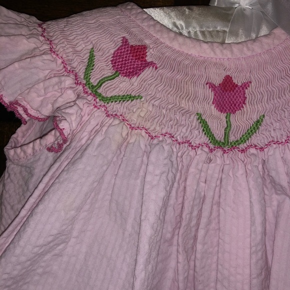 Classic Whimsy smocked tulip dress - Picture 2 of 2